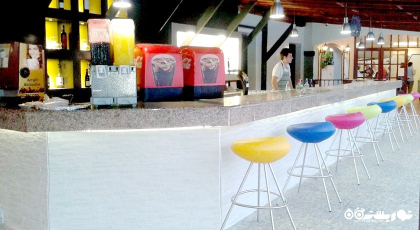 نمای بار هتل پیگیل بیچ ریزورت